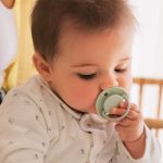 Sada 2 okrúhlych cumlíkov simple ružové +6M